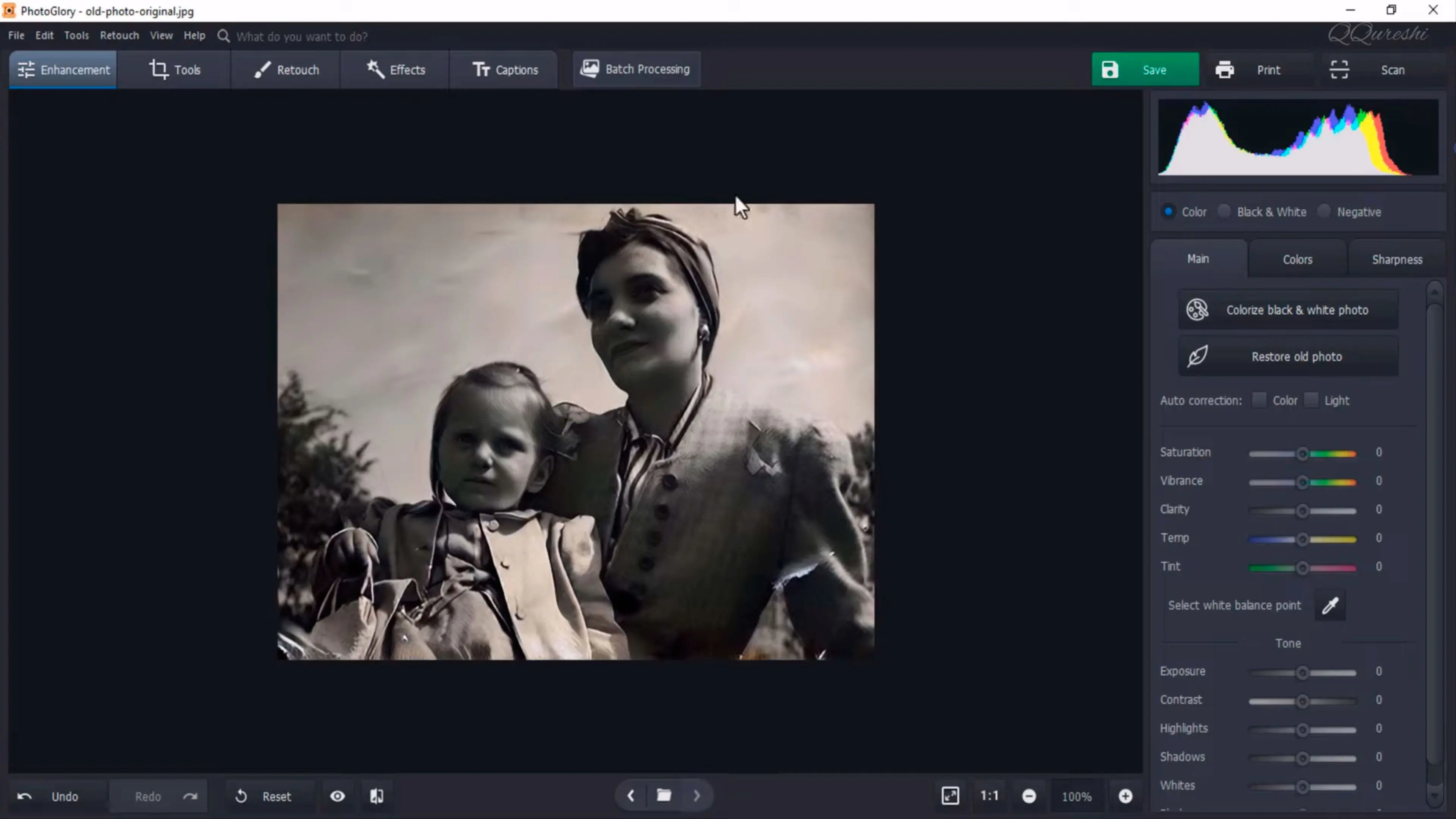 PhotoGlory guided restoration workflow on Windows..