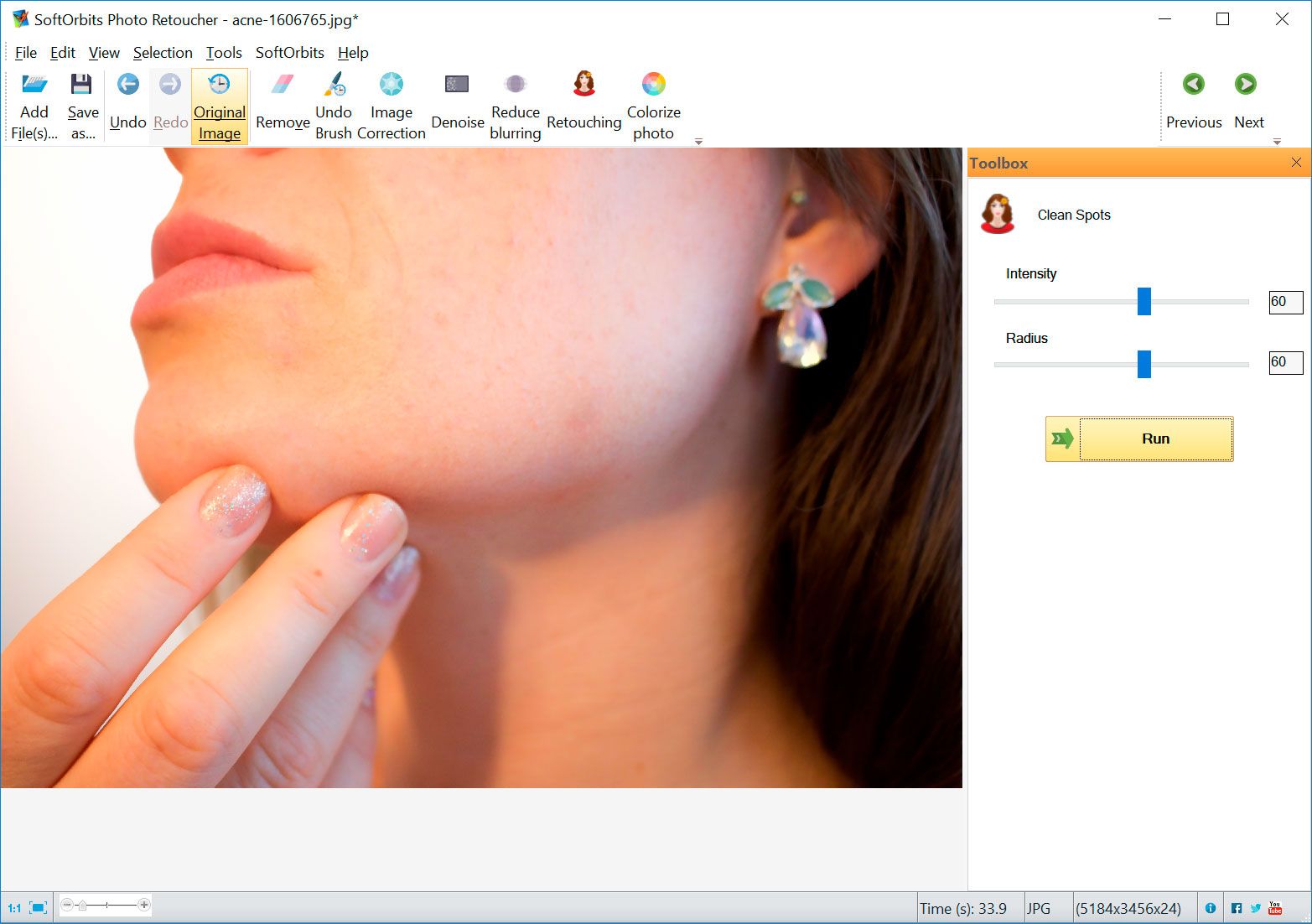 Spot remover tool to clean face..